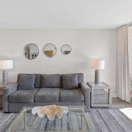 Incredible Beachfront 1Br - Sleeps 4 Awesome Location And In The Center Of Restaurants Many Beaches Golf And More Villa Kahana Eksteriør billede