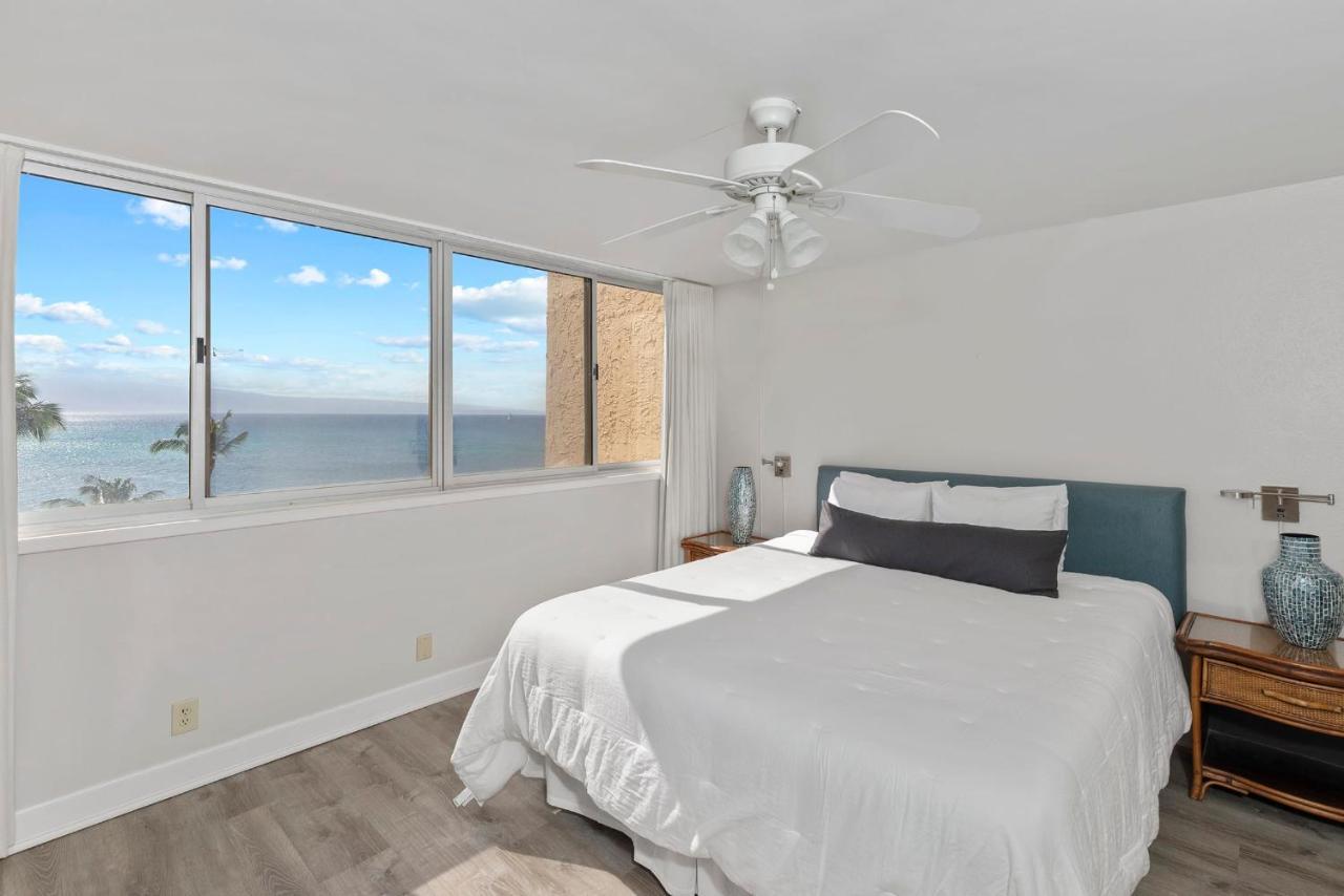 Incredible Beachfront 1Br - Sleeps 4 Awesome Location And In The Center Of Restaurants Many Beaches Golf And More Villa Kahana Eksteriør billede